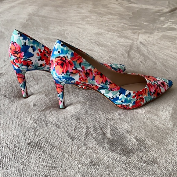 Kelly and Katie Heels - Picture 2 of 8